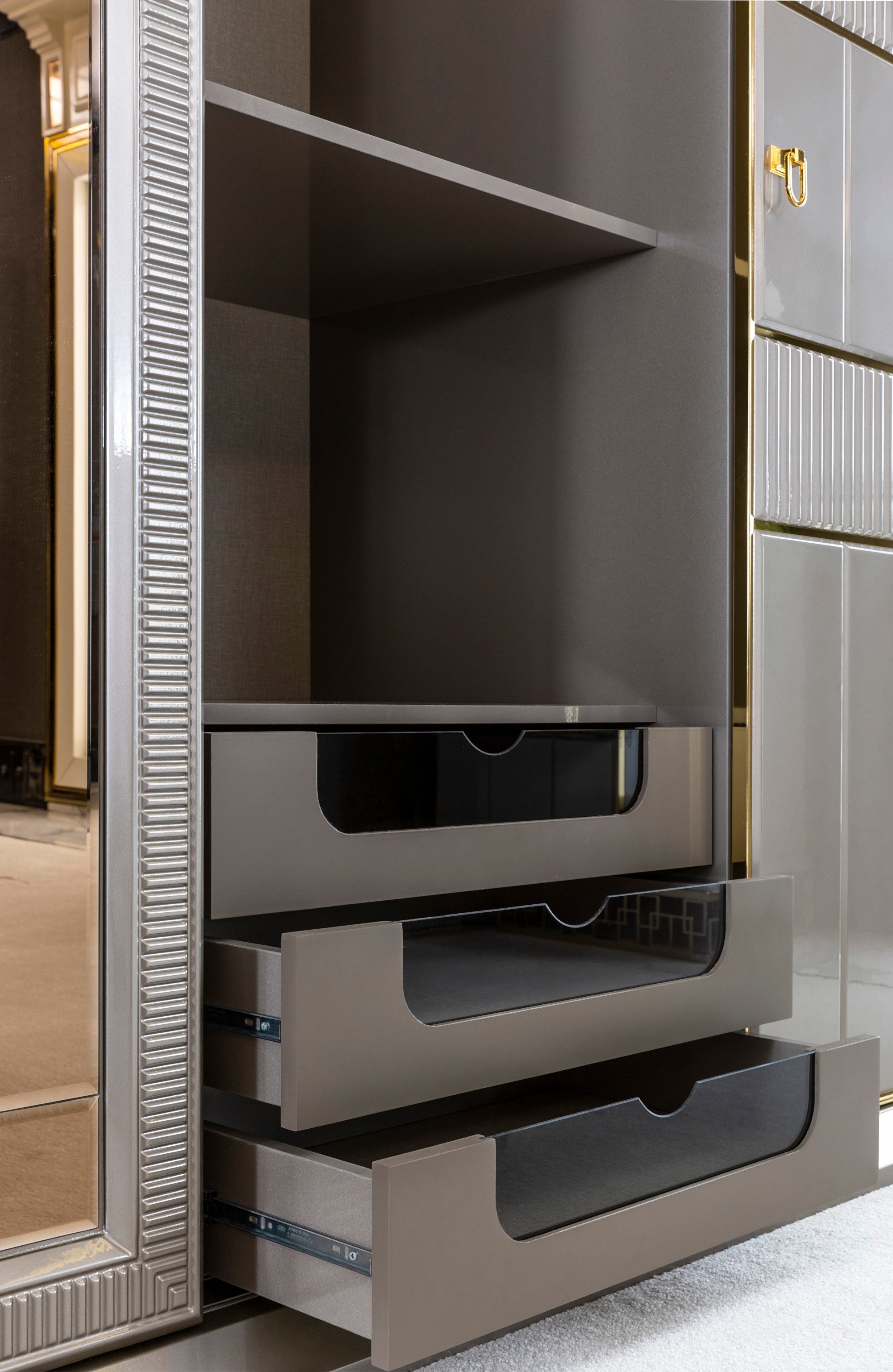 Versace 6 Doors Wardrop