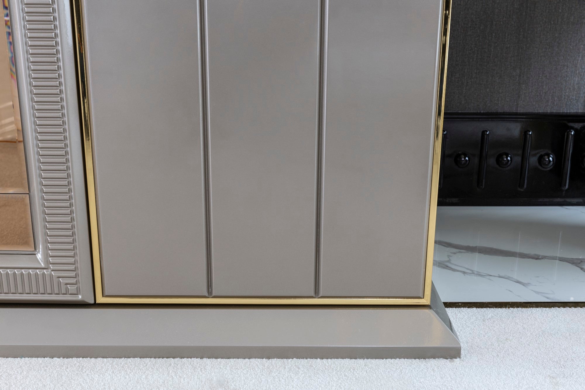 Versace 6 Doors Wardrop