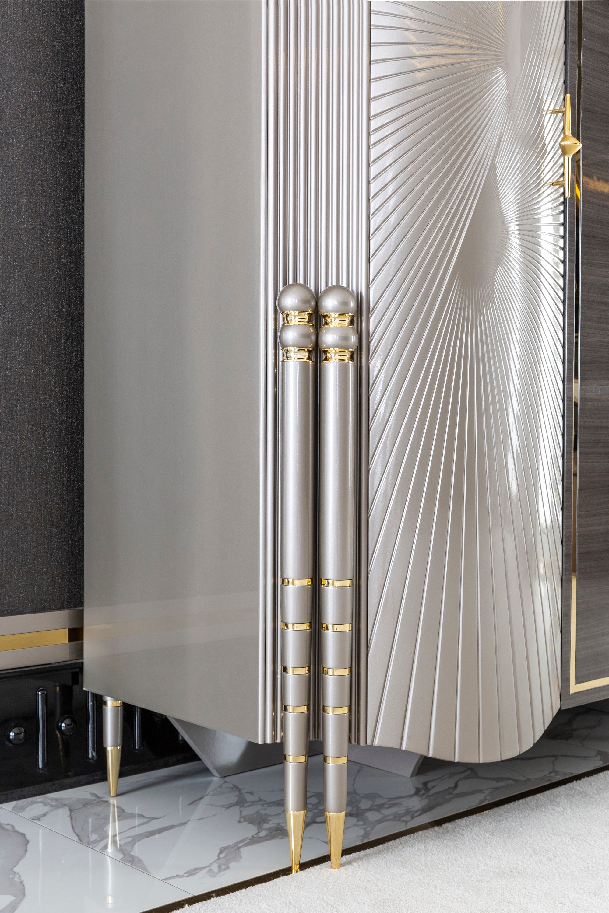 Bentley 6 Doors Wardrobe
