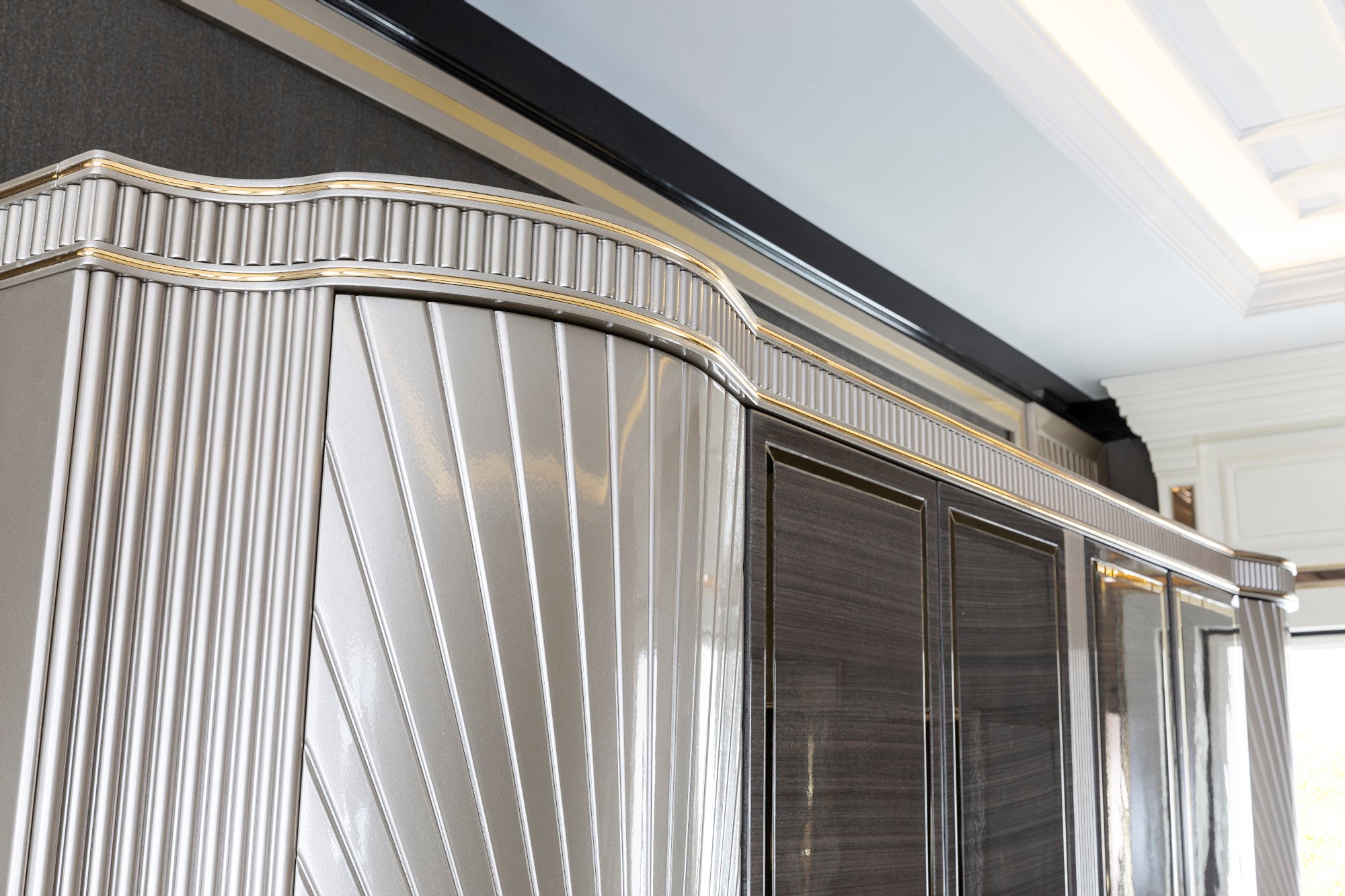 Bentley 6 Doors Wardrobe