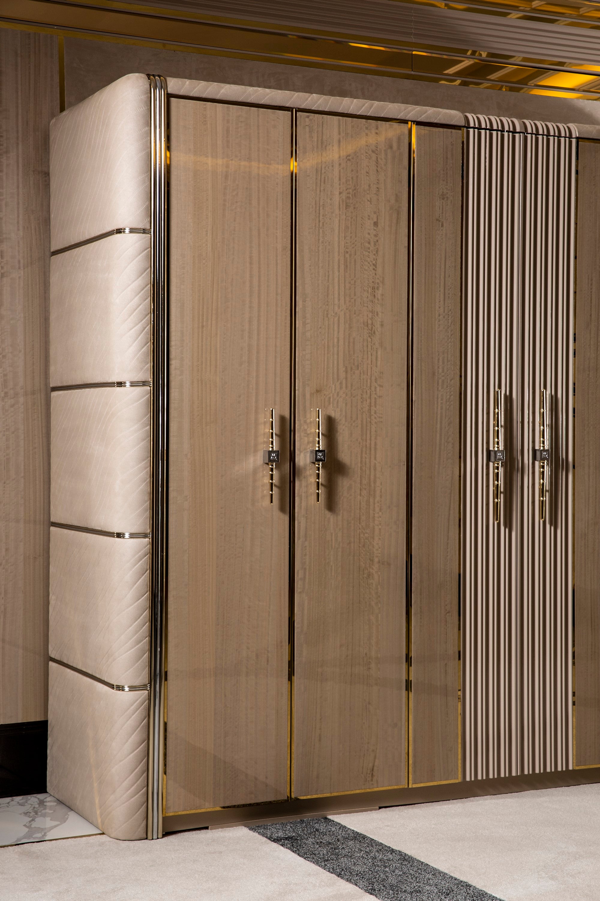 Vegas 6 Doors Wardrobe