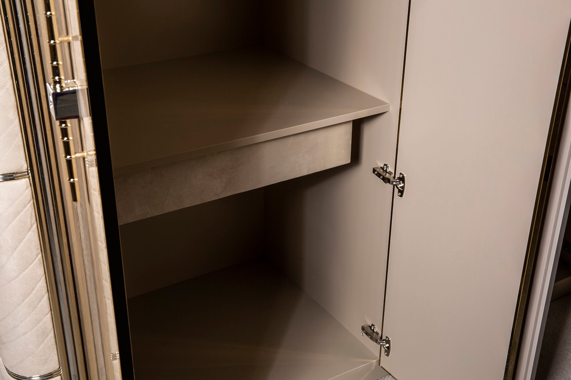 Vegas 6 Doors Wardrobe