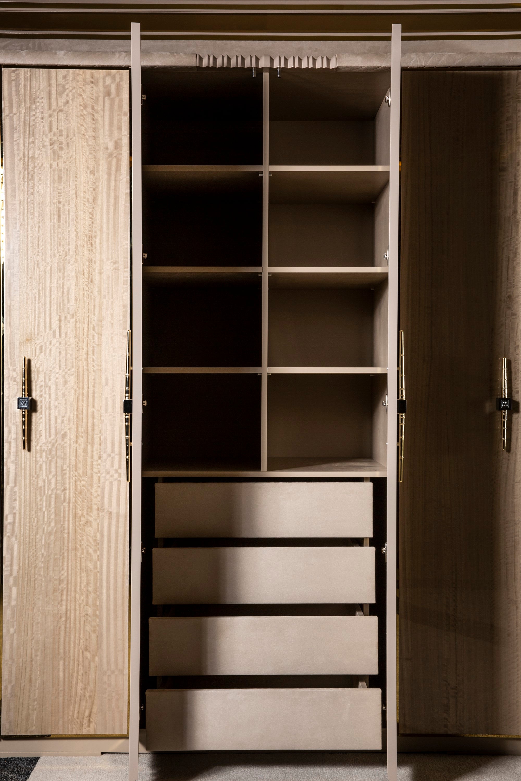 Vegas 6 Doors Wardrobe