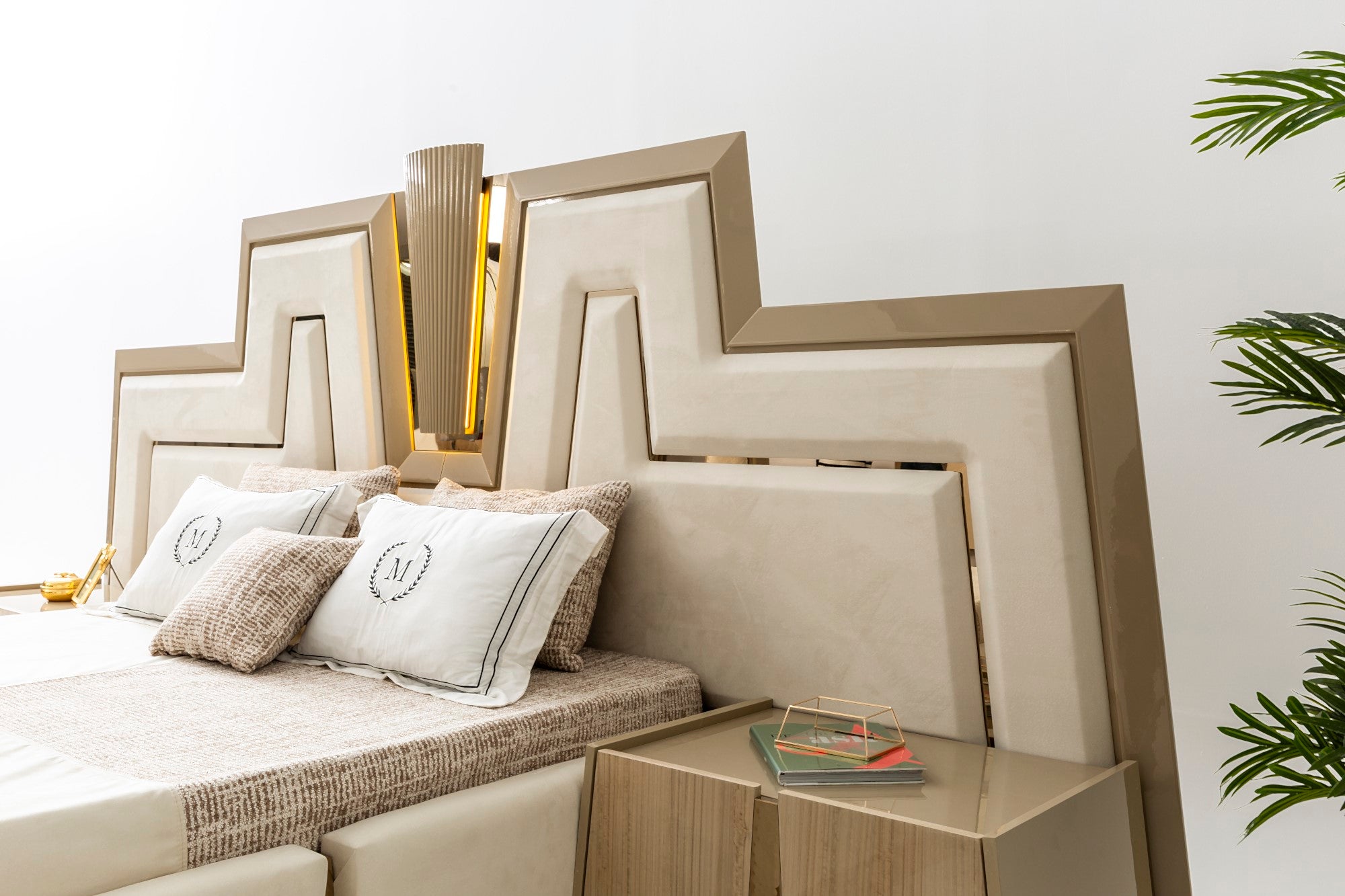 Keops Nightstand