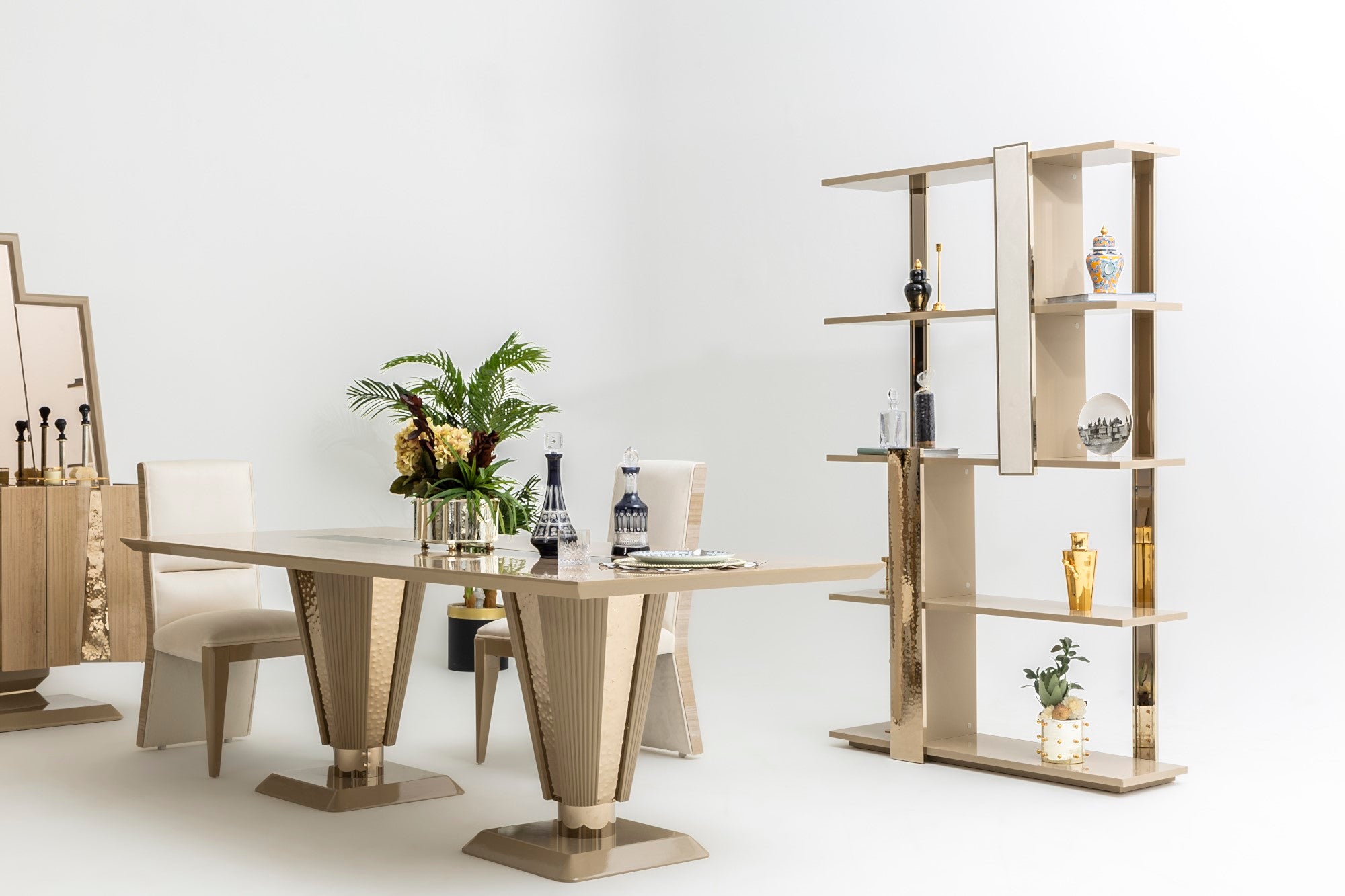 Keops Diningroom Table