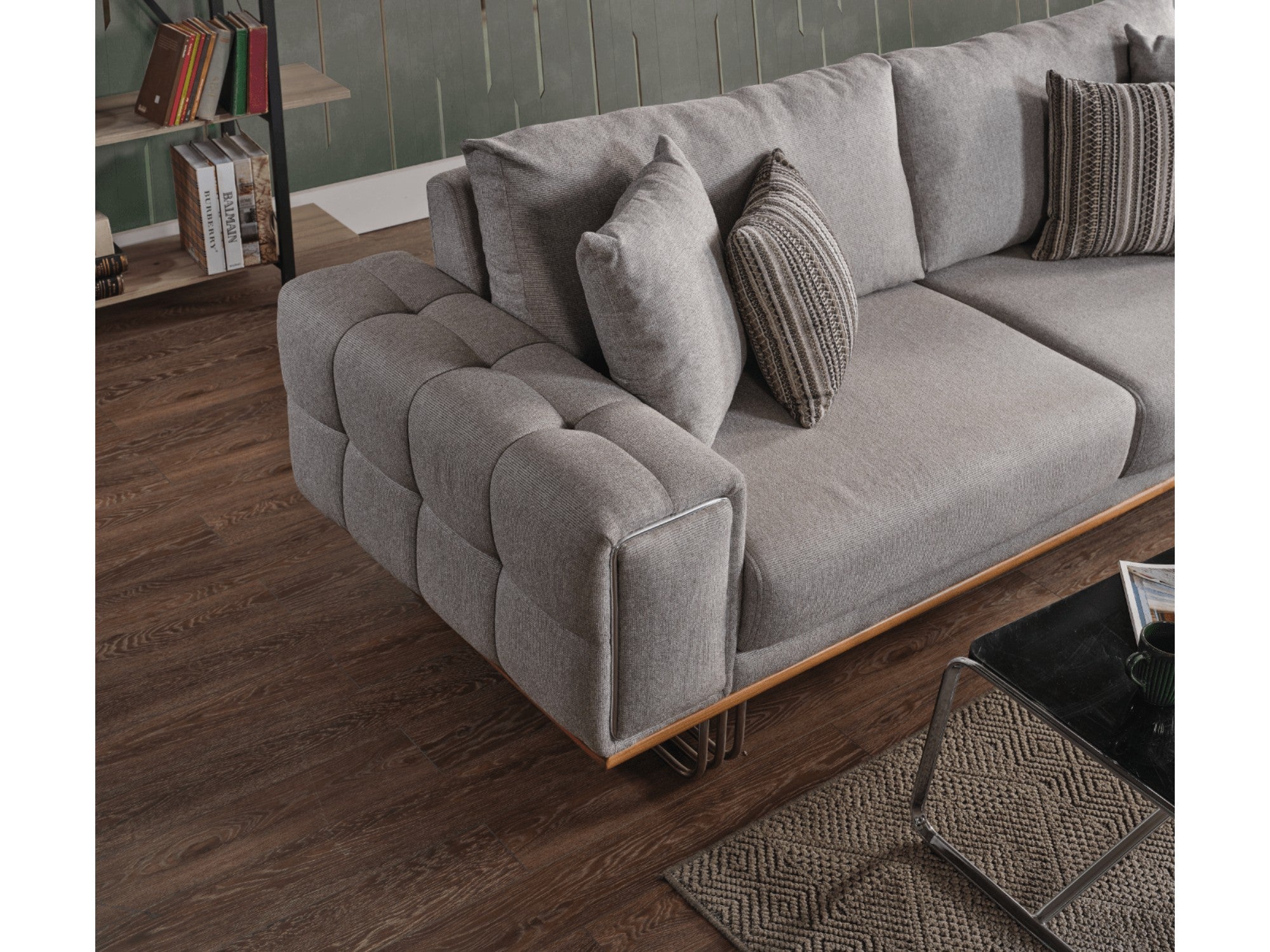 Avanos Convertible Sofa
