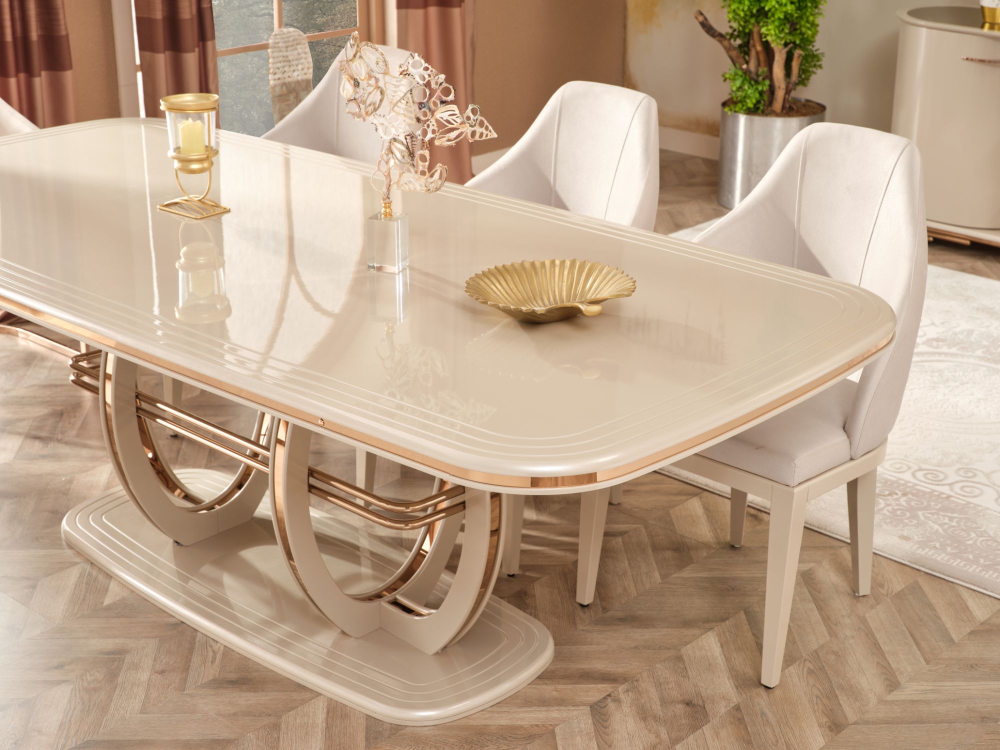 Paris Dining Table