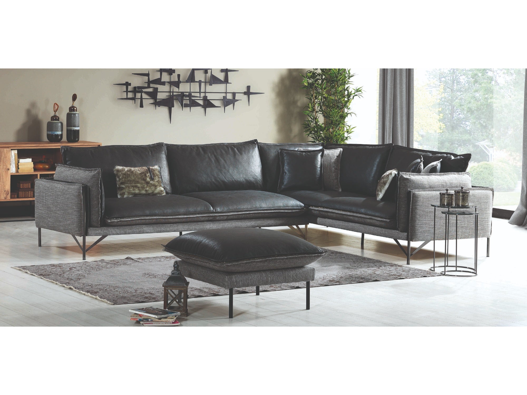 Riga Stationary Sectional