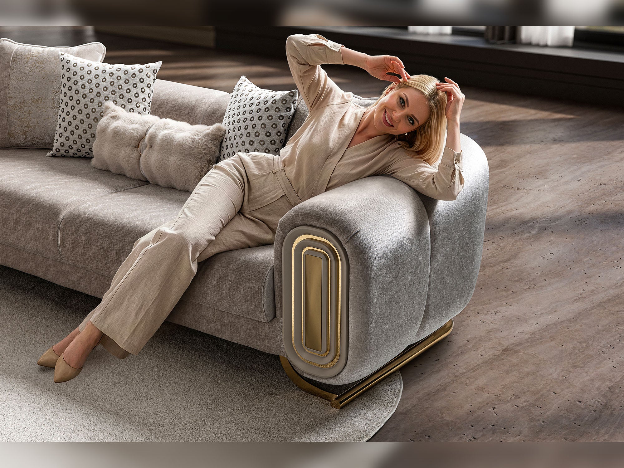 Romeo Stationary Sofa