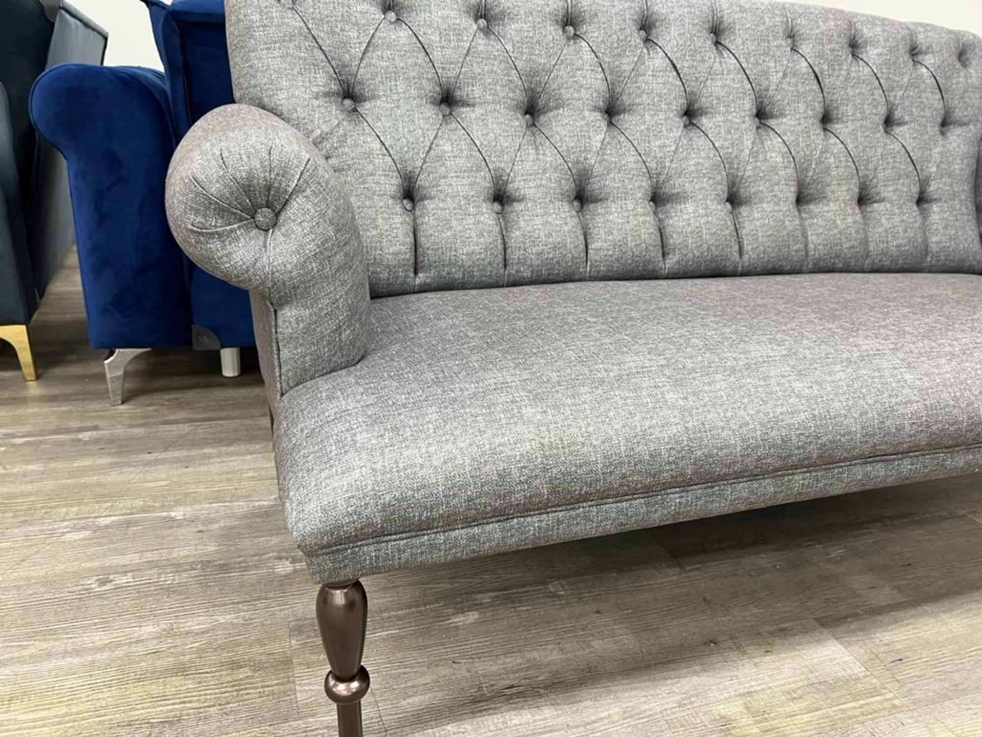 Ruby Loveseat