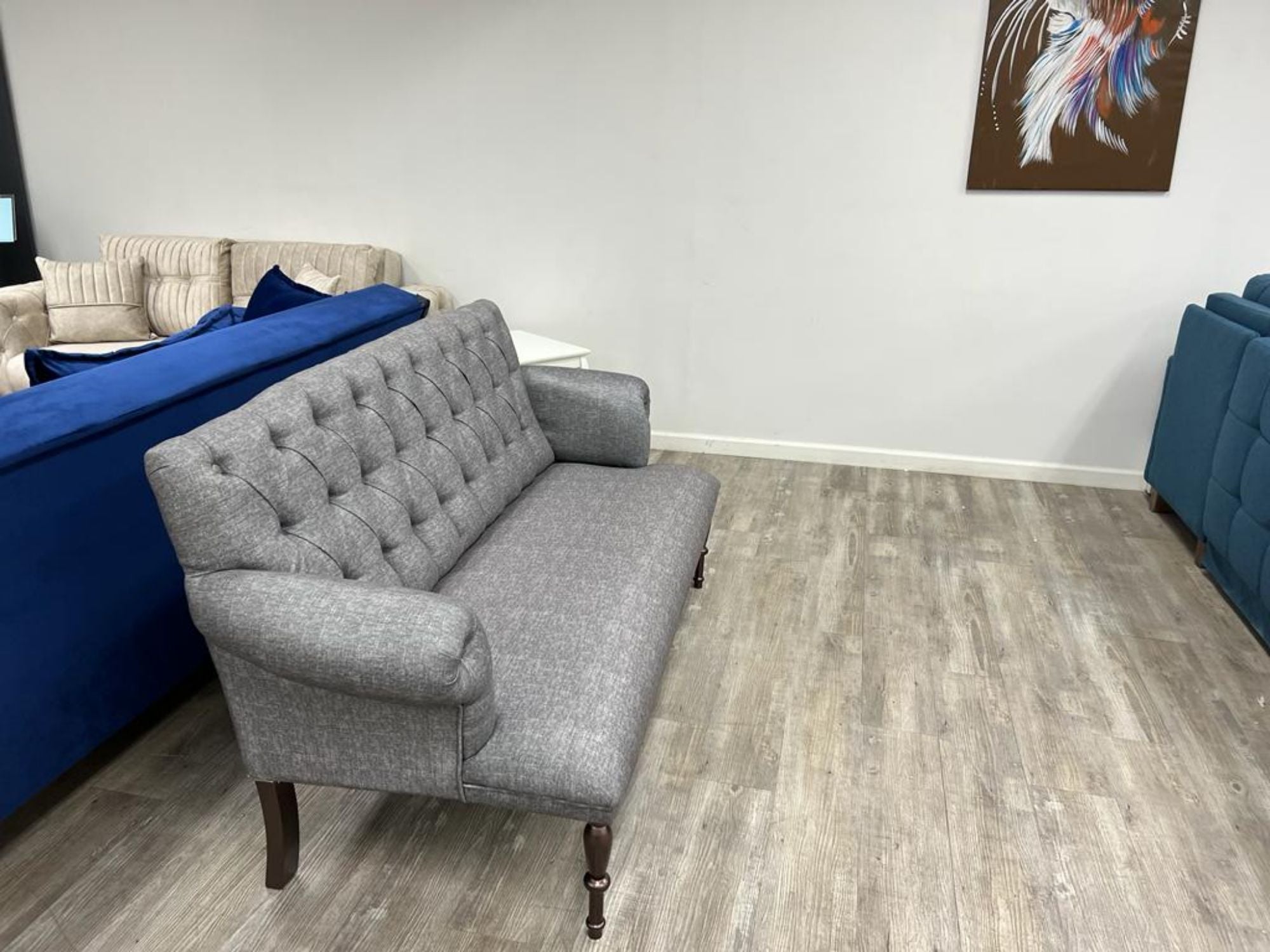 Ruby Loveseat