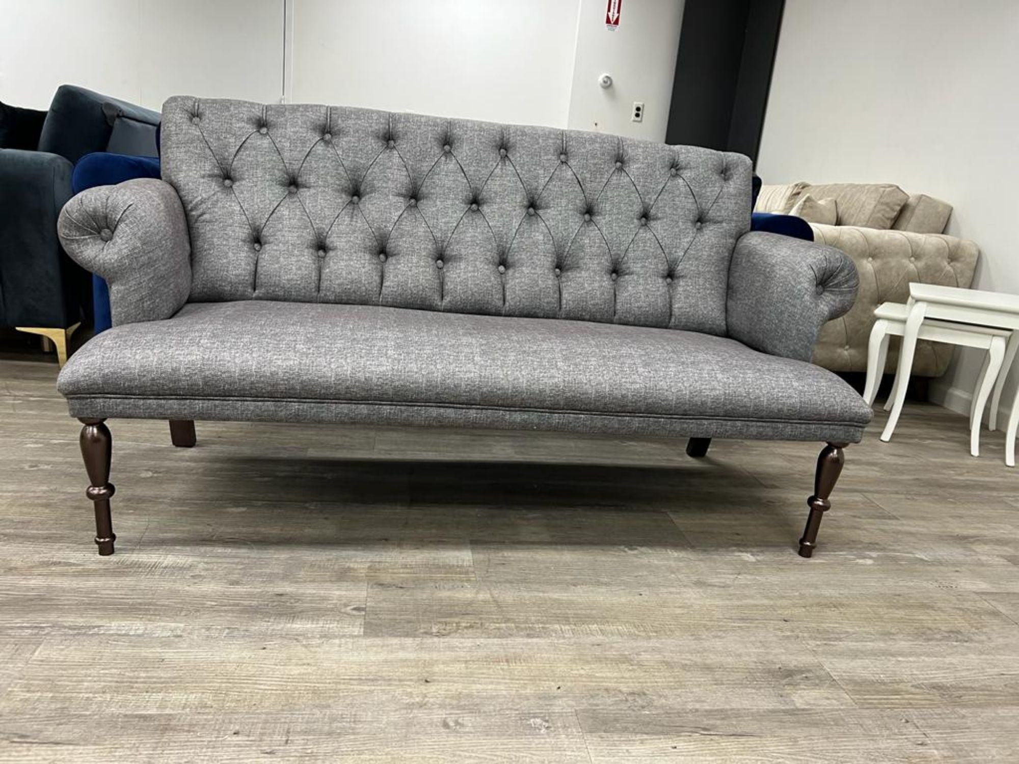 Ruby Loveseat