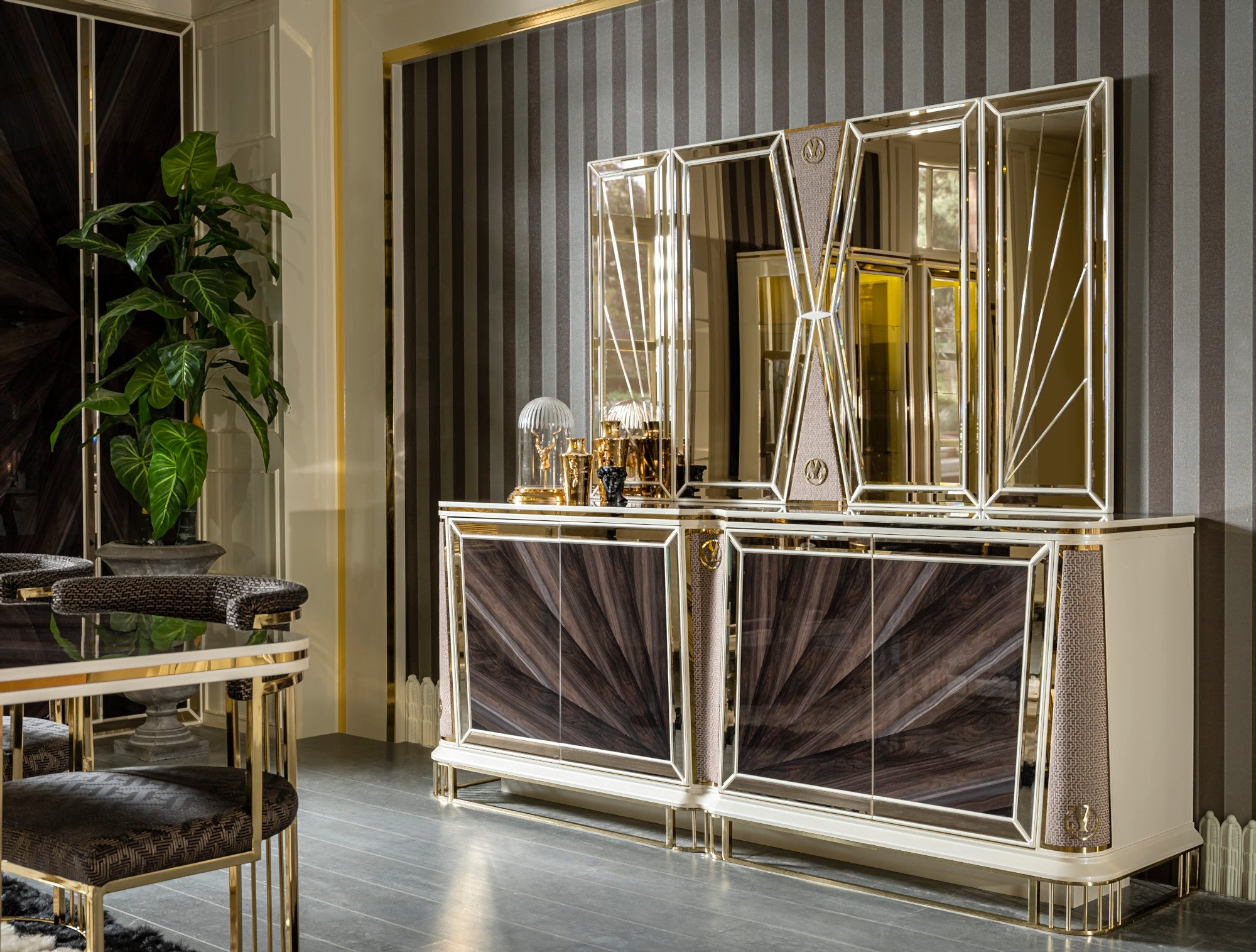 Bugatti Diningroom Set (Table & 6 Chair & Console With Mirror)