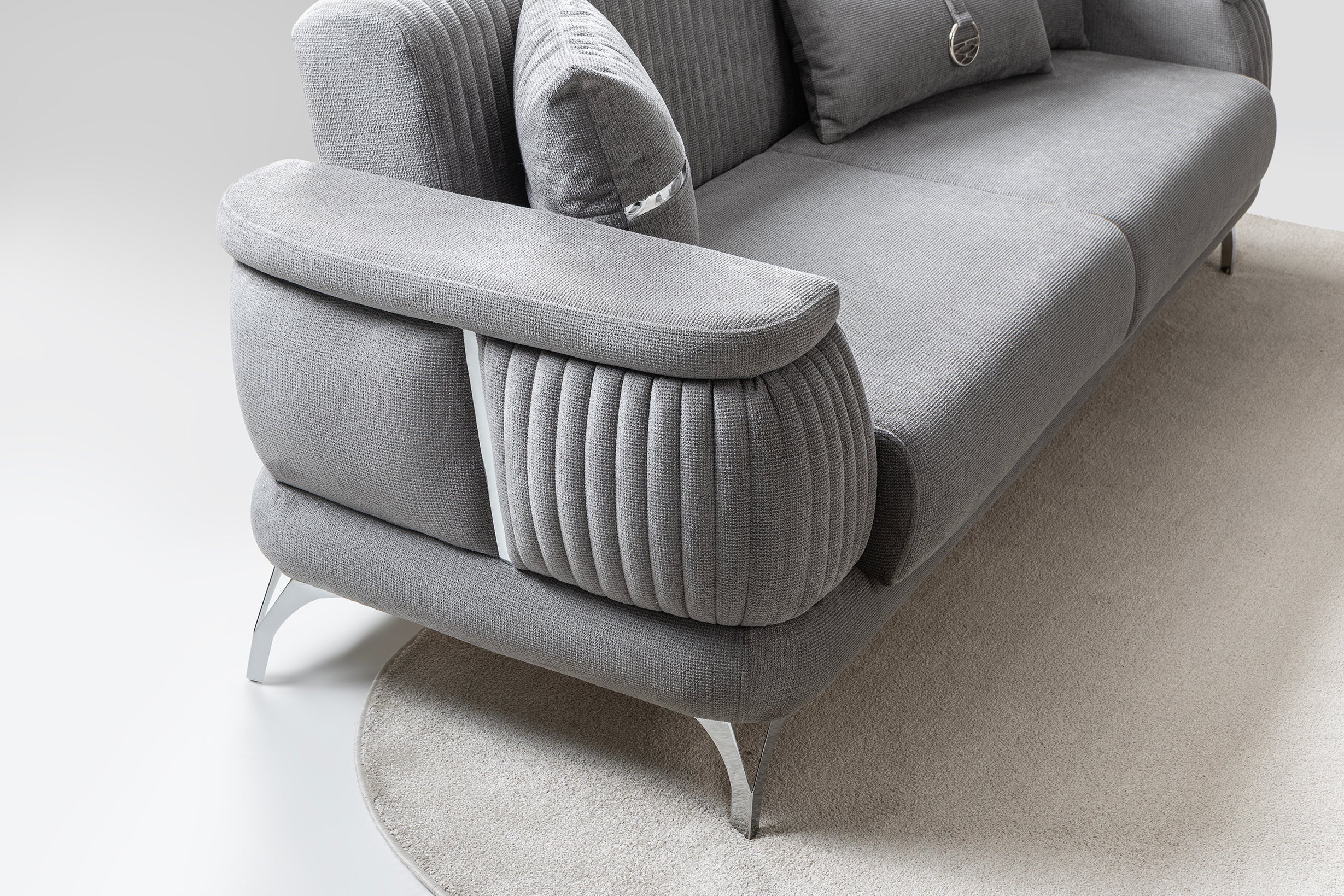 Resital Convertible Loveseat