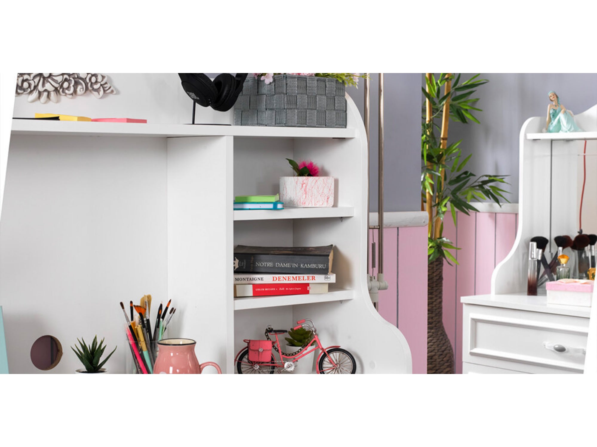 Angel Study Desk