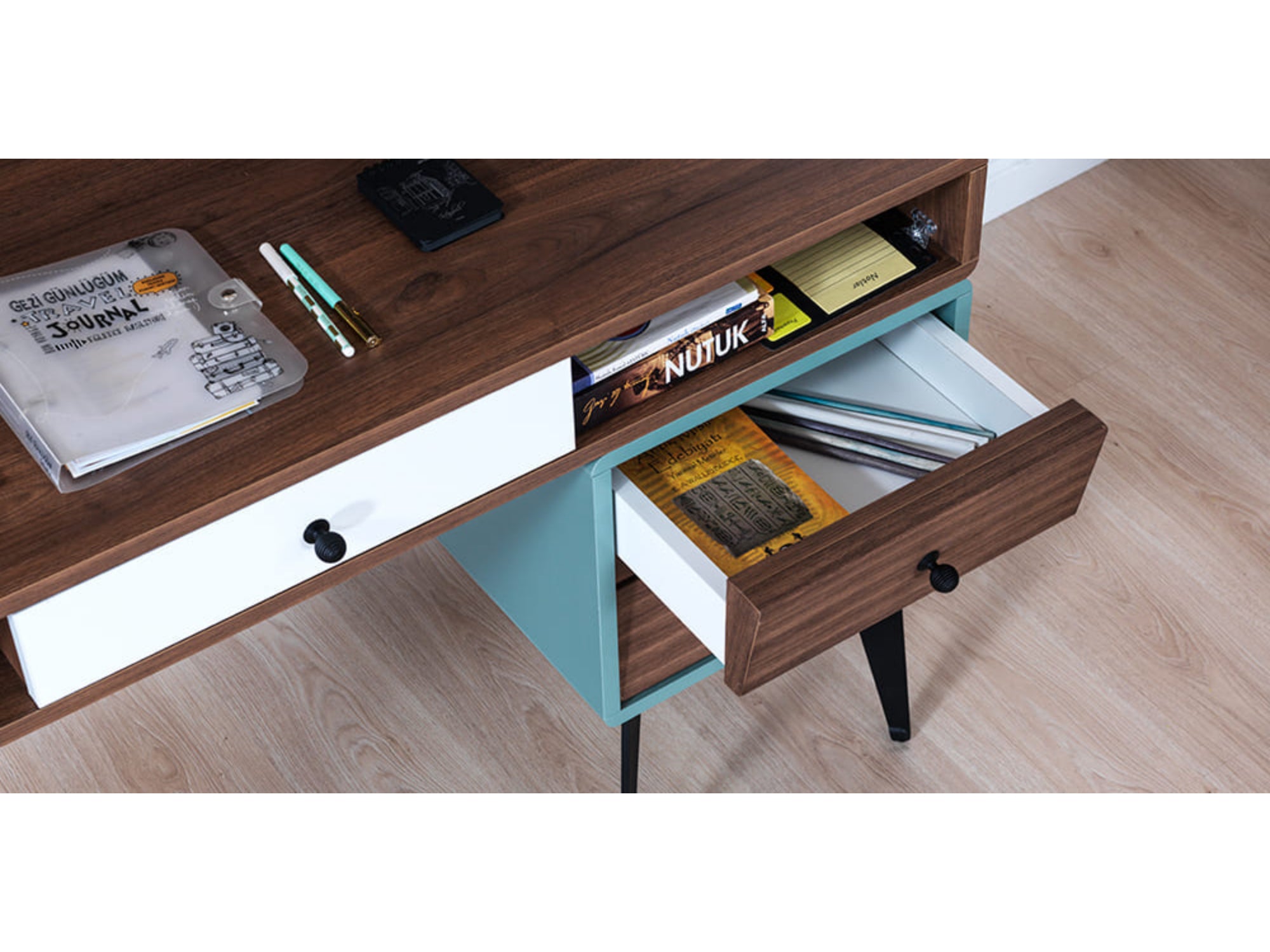 Kampus Kids Room Set (Twin Bed & Nightstand)