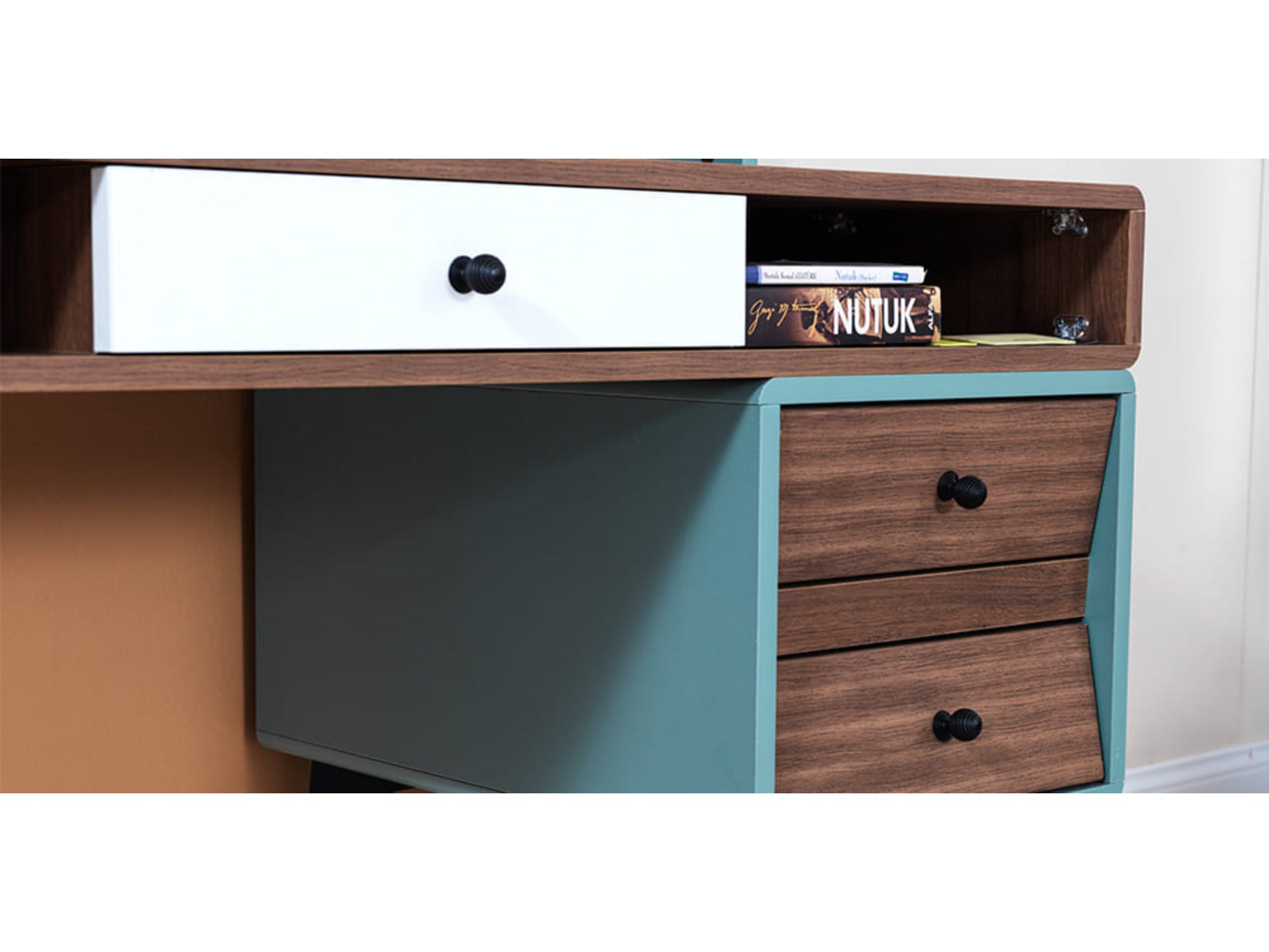 Kampus Kids Room Set (Twin Bed & Nightstand)