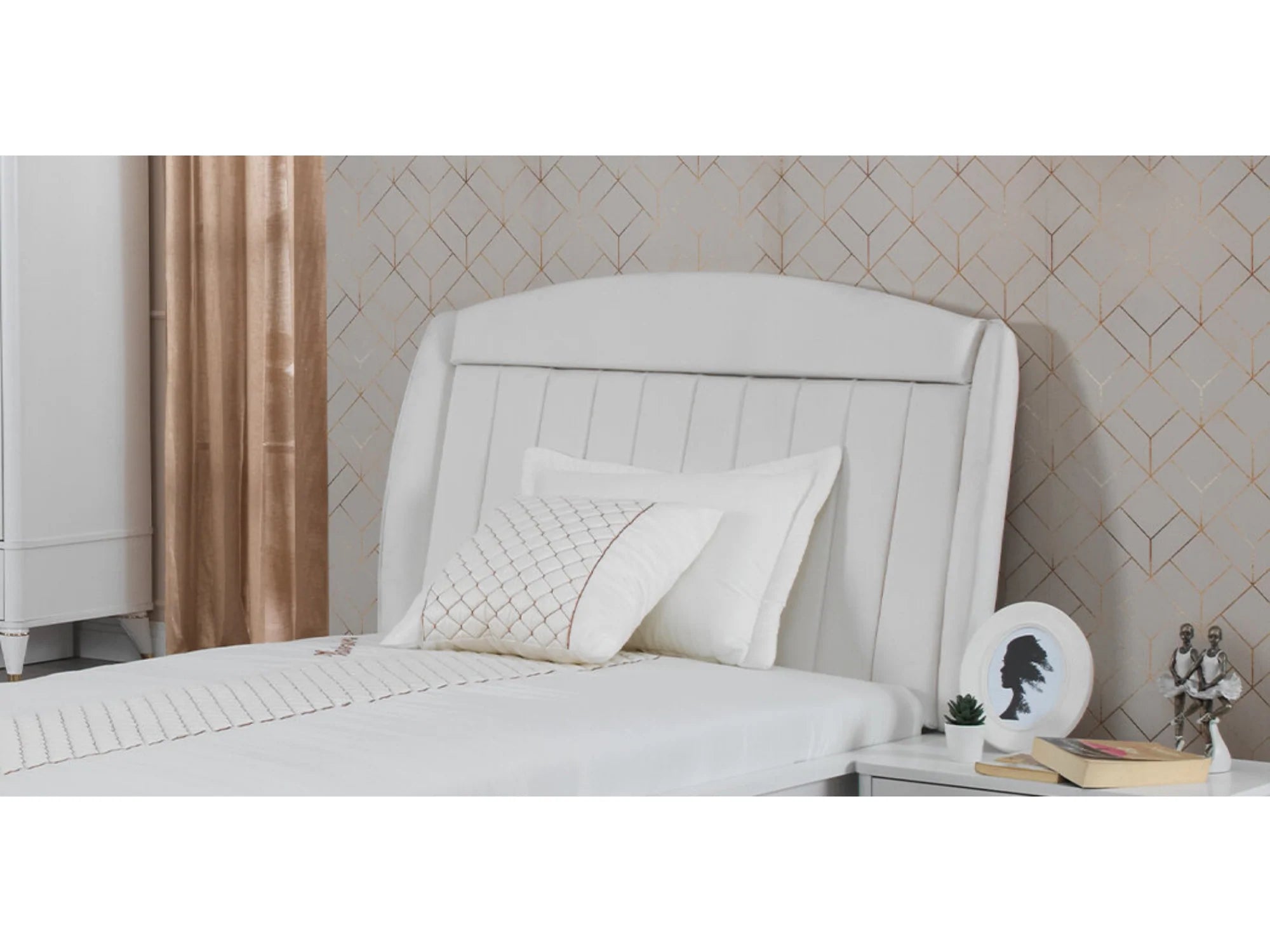 Masal Full Bed With Headboard (European) (140X200CM)