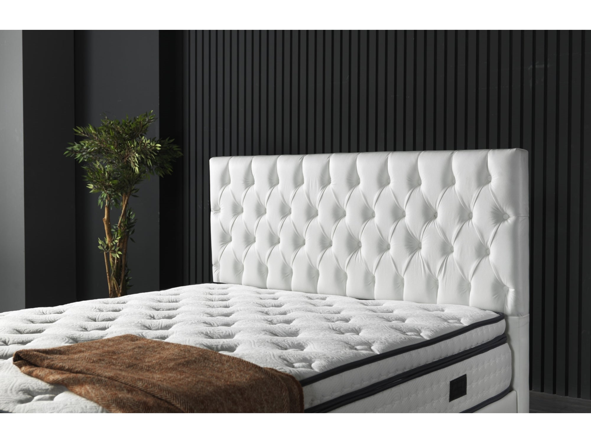 Nevada Storage Bed With Headboard White Vinyl